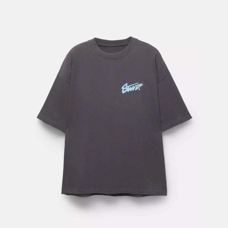 Short sleeve T-shirt with graffiti graphic